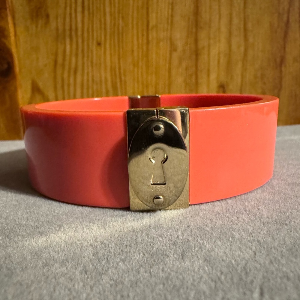 Fossil Salmon Pink Hard Plastic Gold Tone Steel Bracelet